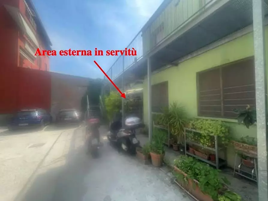 Immagine 6 di Appartamento in vendita  46 a Milano