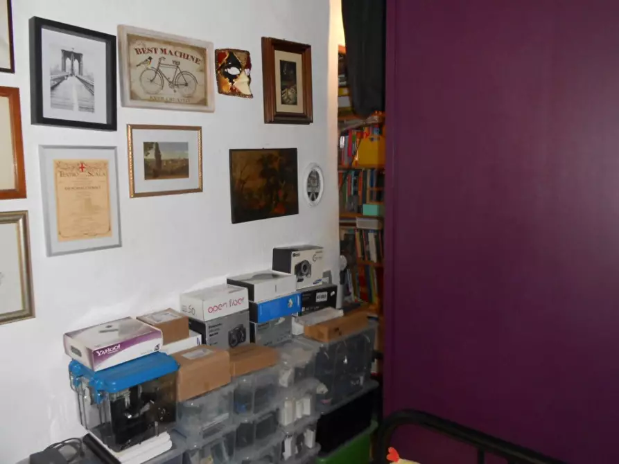 Immagine 9 di Appartamento in vendita  5 a Milano