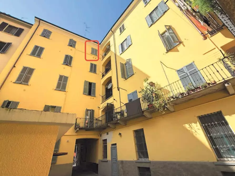 Immagine 7 di Appartamento in vendita  49 a Milano