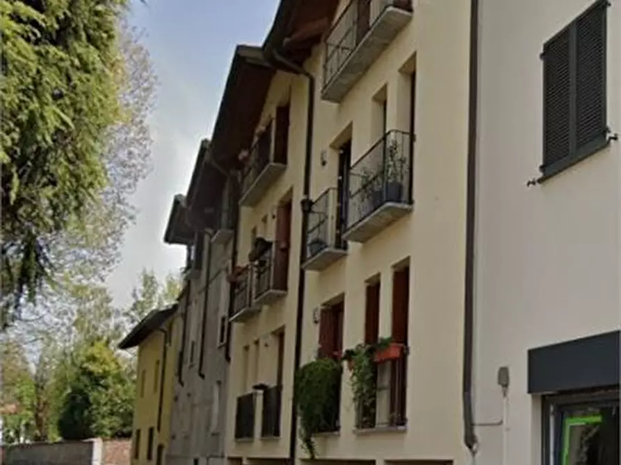 Immagine 1 di Appartamento in vendita  45 a Verano Brianza