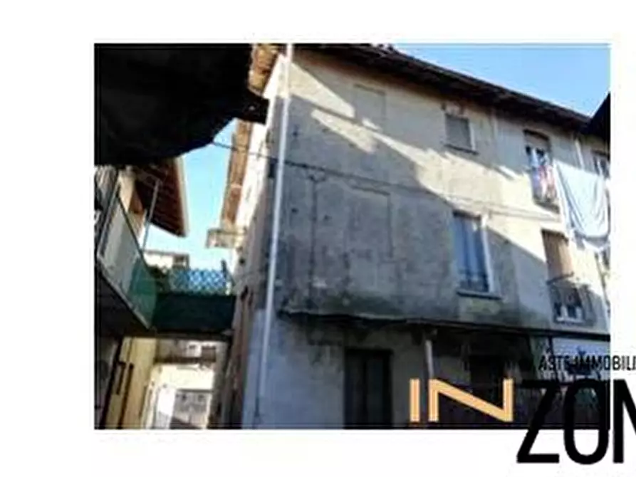 Immagine 1 di Appartamento in vendita  28 m a Besana In Brianza