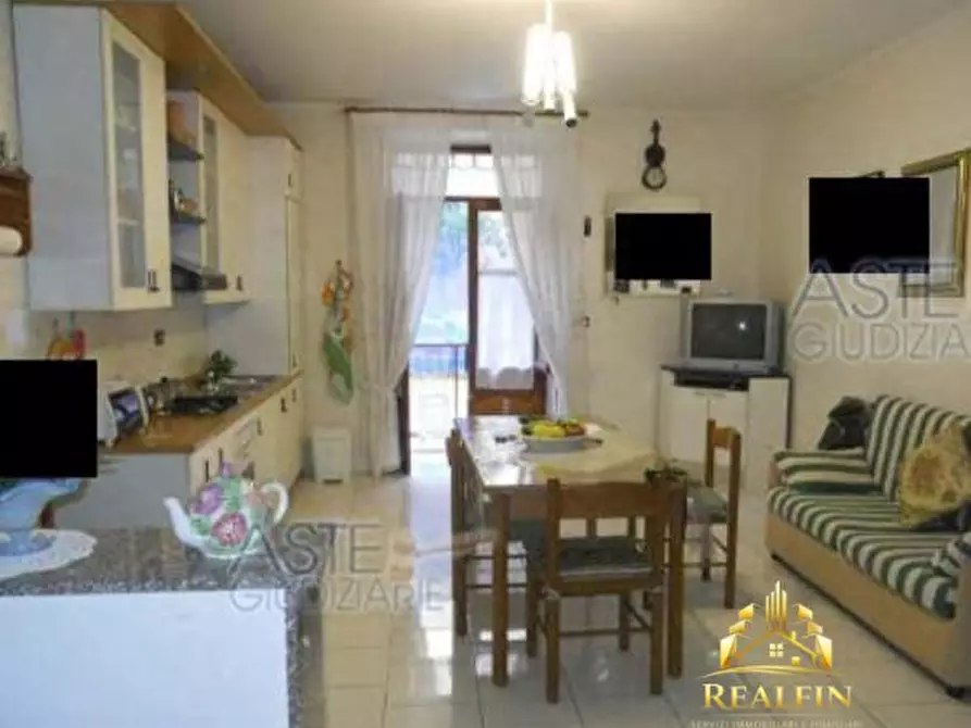 Immagine 3 di Appartamento in vendita  8 a Mugnano Di Napoli