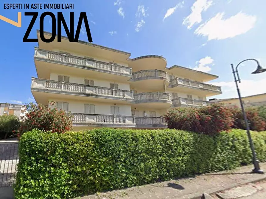 Immagine 1 di Appartamento in vendita  a Caulonia