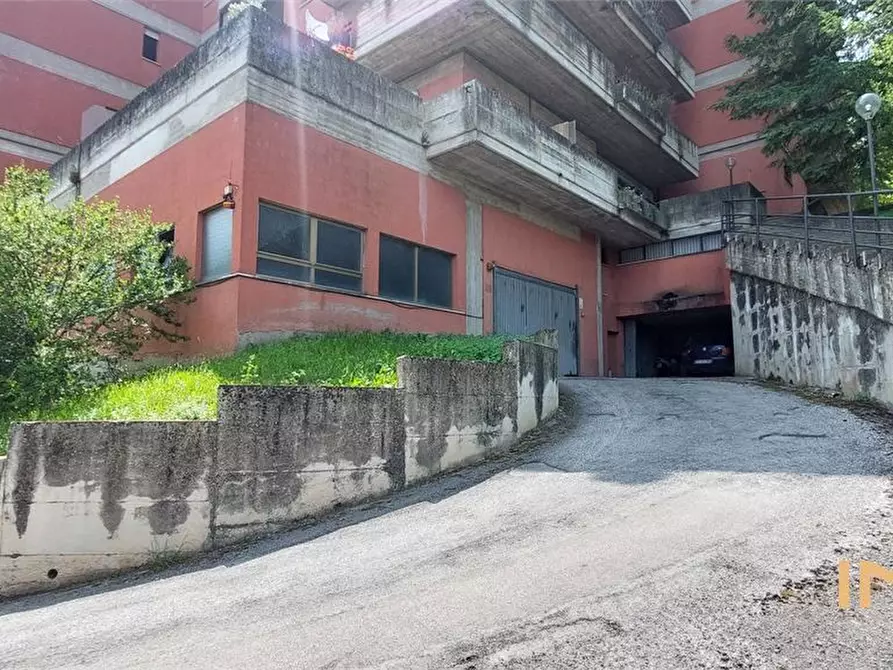 Immagine 5 di Appartamento in vendita  50 a Teramo