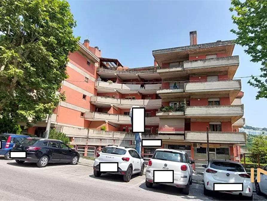 Immagine 3 di Appartamento in vendita  50 a Teramo