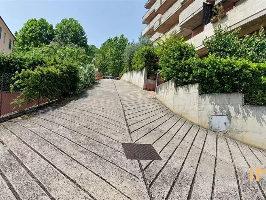 Immagine 10 di Appartamento in vendita  50 a Teramo
