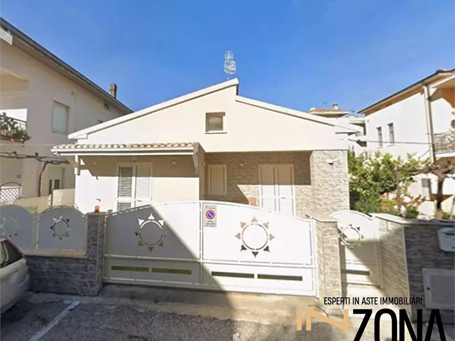 Immagine 1 di Appartamento in vendita  6 a Tortoreto