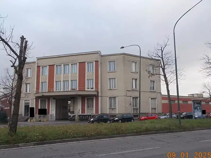 Immagine 4 di Appartamento in vendita  165 a Torino