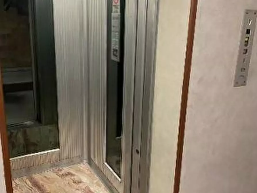 Immagine 6 di Appartamento in vendita  1 a Torino