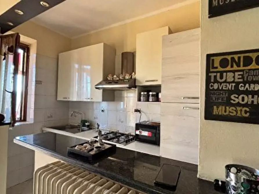 Immagine 2 di Appartamento in vendita  47 a Torino