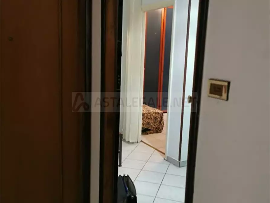 Immagine 5 di Appartamento in vendita  50 a Torino