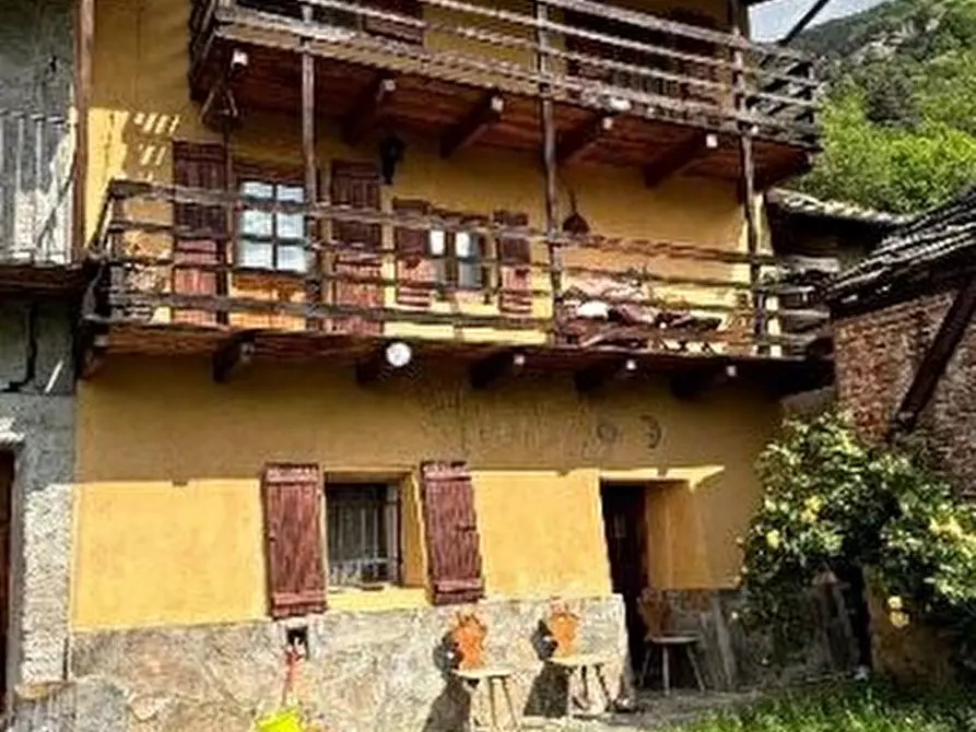 Immagine 2 di Appartamento in vendita  10 a Perosa Argentina