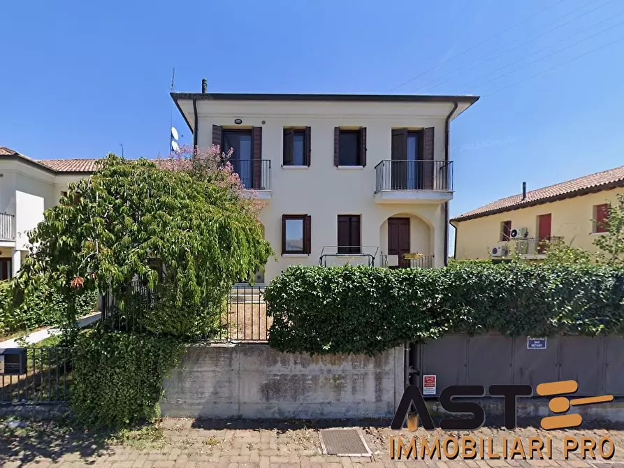 Immagine 1 di Appartamento in vendita  a Carbonera