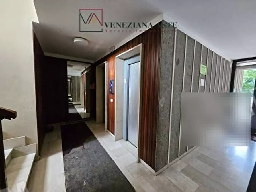 Immagine 7 di Appartamento in vendita  44 a Venezia