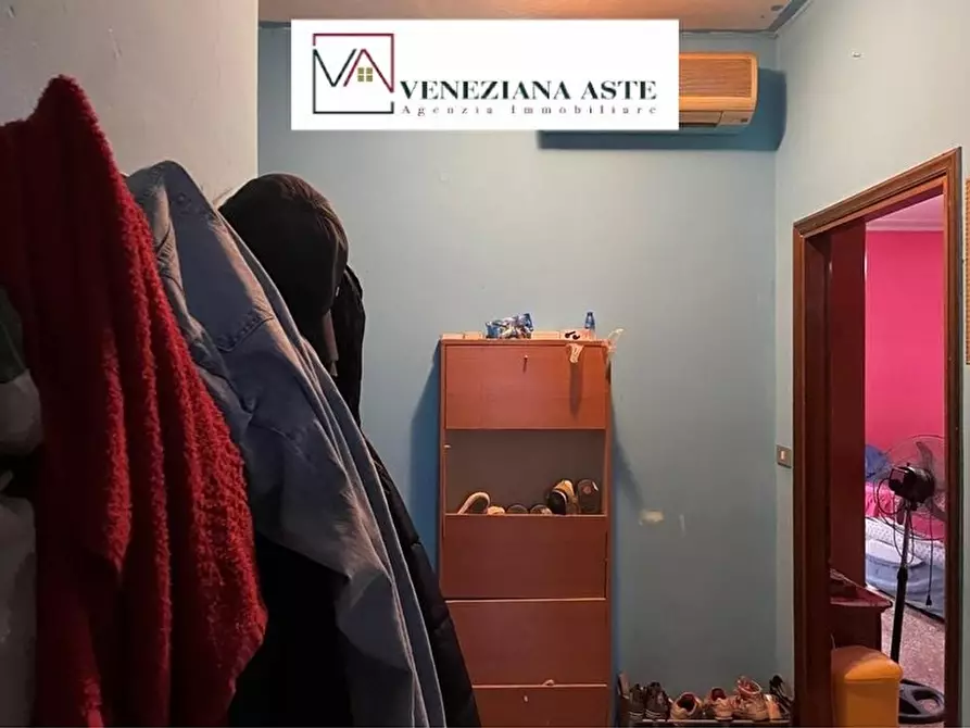 Immagine 4 di Appartamento in vendita  9 a Venezia