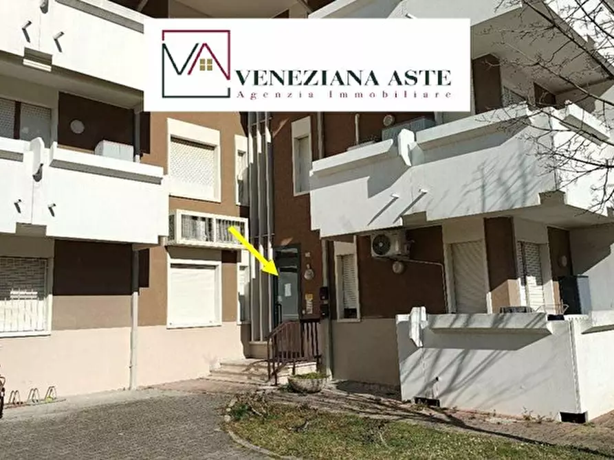 Immagine 10 di Appartamento in vendita  272 a San Michele Al Tagliamento