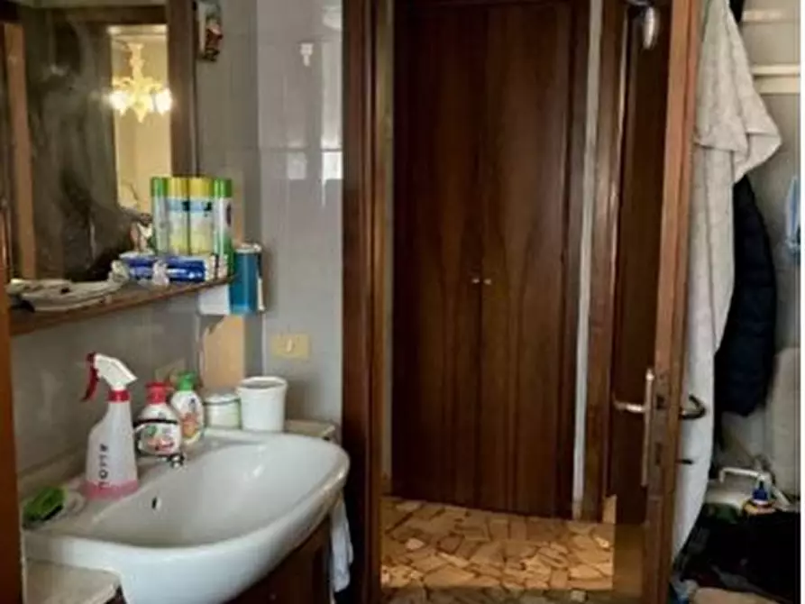Immagine 6 di Appartamento in vendita  10 a Venezia