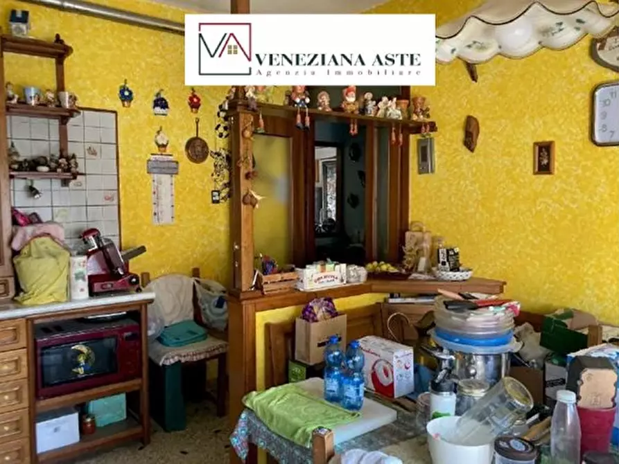 Immagine 3 di Appartamento in vendita  10 a Venezia