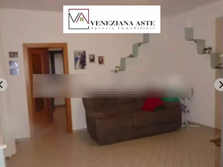 Immagine 2 di Appartamento in vendita  3/A a Chioggia