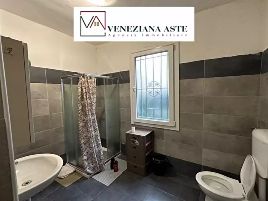 Immagine 4 di Appartamento in vendita  8 a Venezia