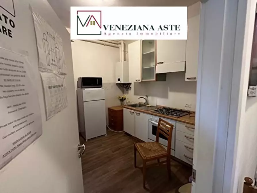 Immagine 6 di Appartamento in vendita  8 a Venezia