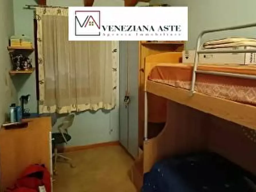 Immagine 8 di Appartamento in vendita  100 a Caorle