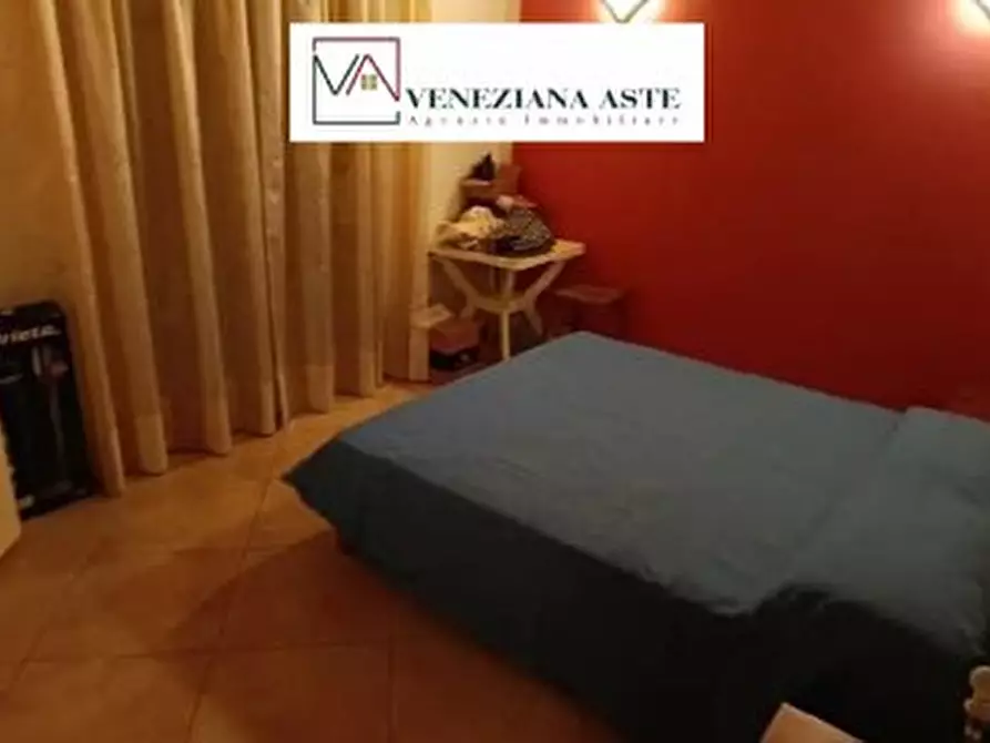 Immagine 4 di Appartamento in vendita  100 a Caorle