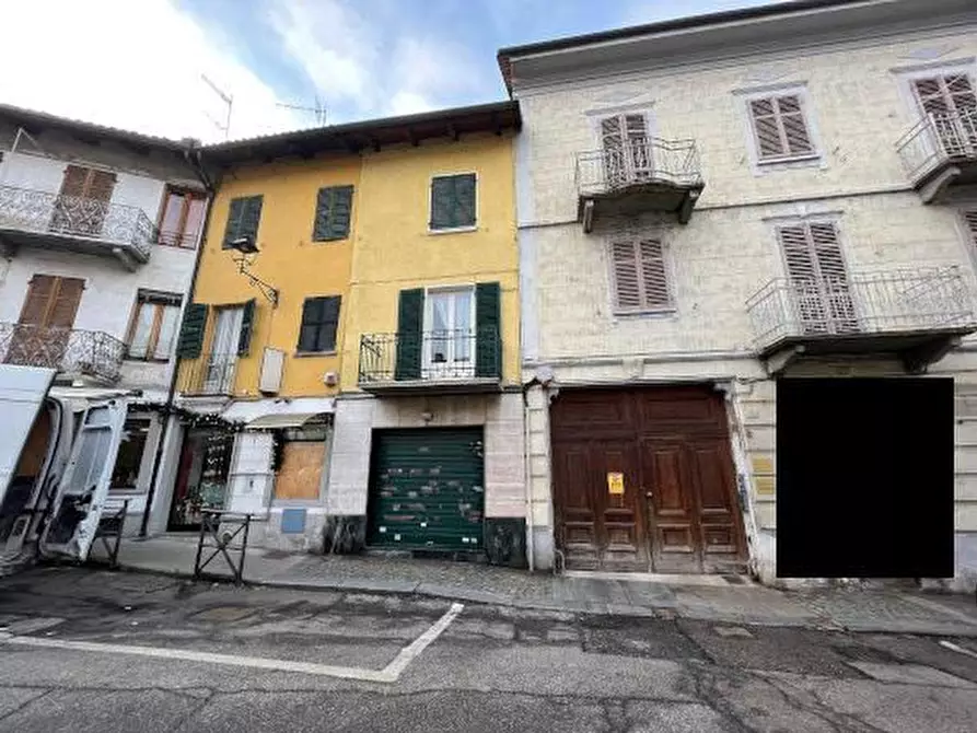 Immagine 2 di Villa in vendita  13-15 a Gassino Torinese