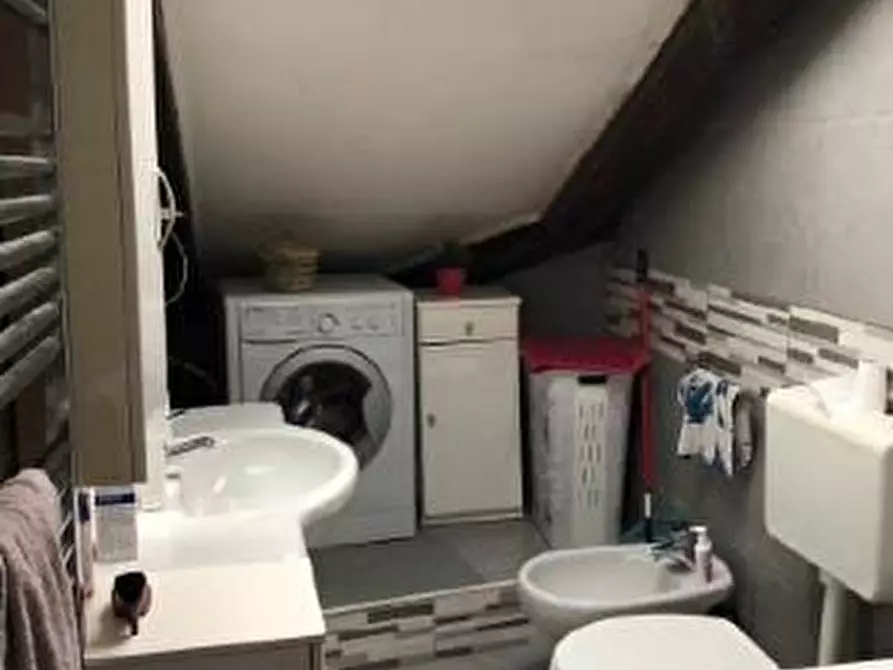 Immagine 10 di Appartamento in vendita  6 a Gassino Torinese