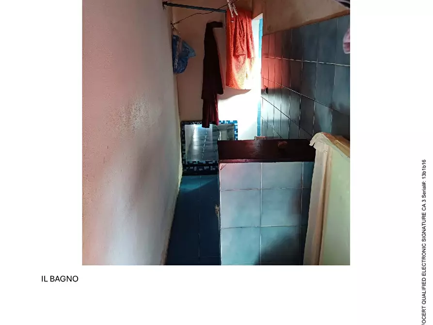 Immagine 8 di Appartamento in vendita  35 a Genova