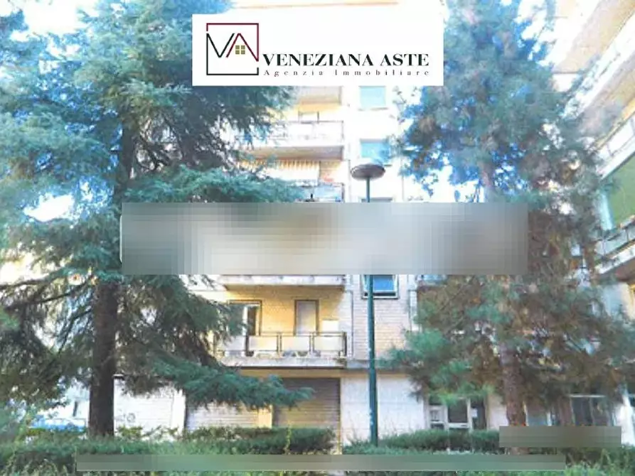 Immagine 2 di Appartamento in vendita  32 a Venezia