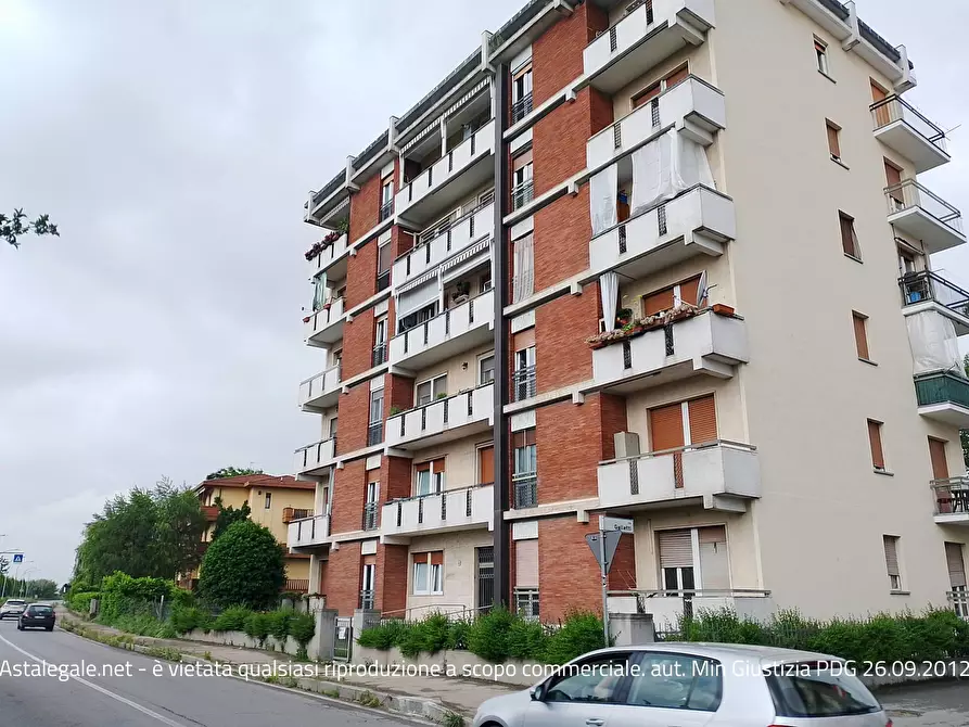 Immagine 2 di Appartamento in vendita  44 a Chieri