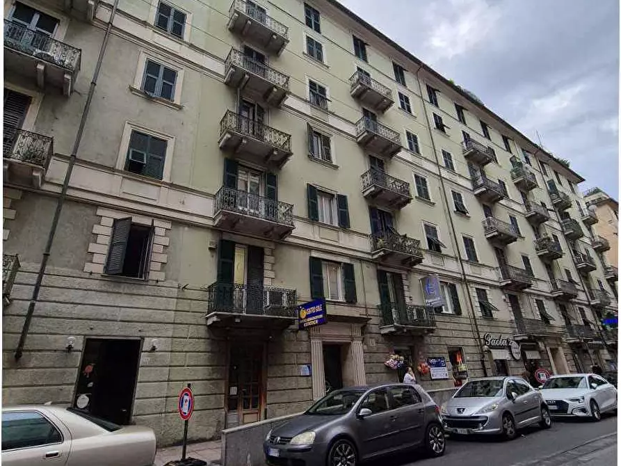Immagine 1 di Appartamento in vendita  21/8 a Genova