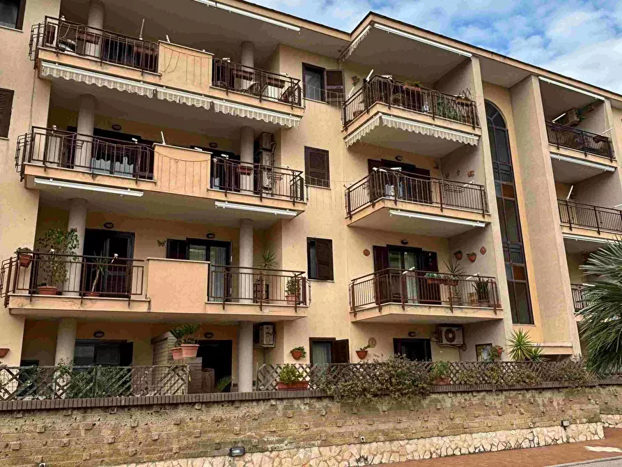 Immagine 1 di Appartamento in vendita  16 a Mugnano Di Napoli