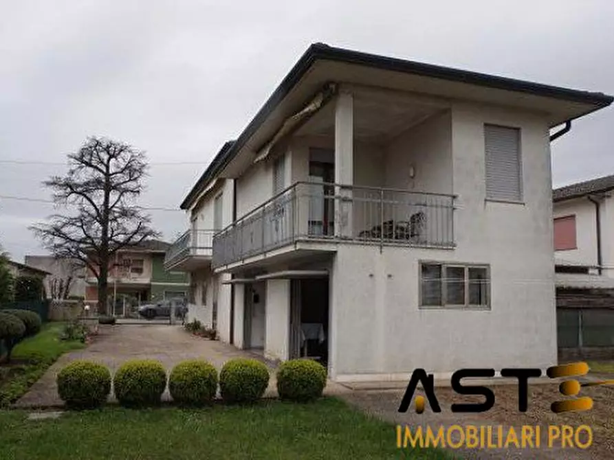 Immagine 4 di Appartamento in vendita  30 a Torri Di Quartesolo