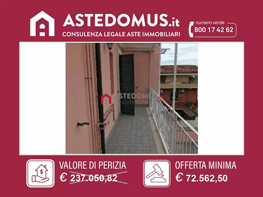 Immagine 1 di Appartamento in vendita  a Lusciano