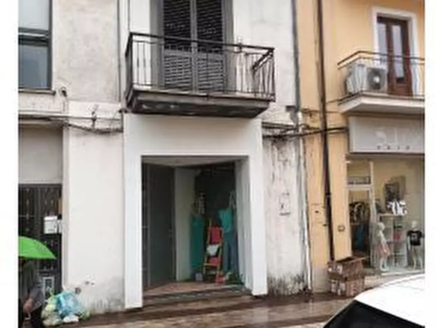 Immagine 1 di Appartamento in vendita  4 a Fondi