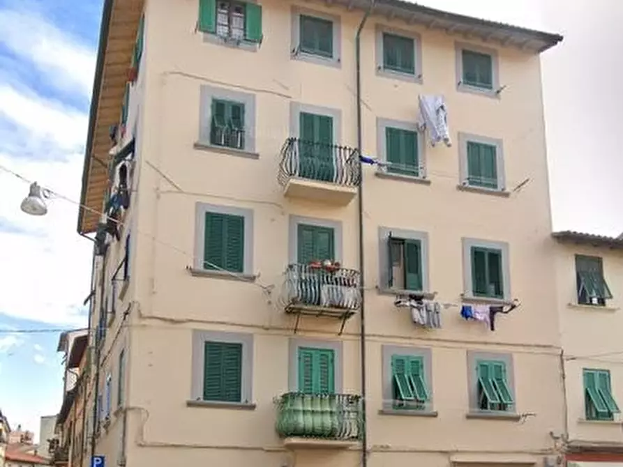 Immagine 1 di Appartamento in vendita  56 a Livorno