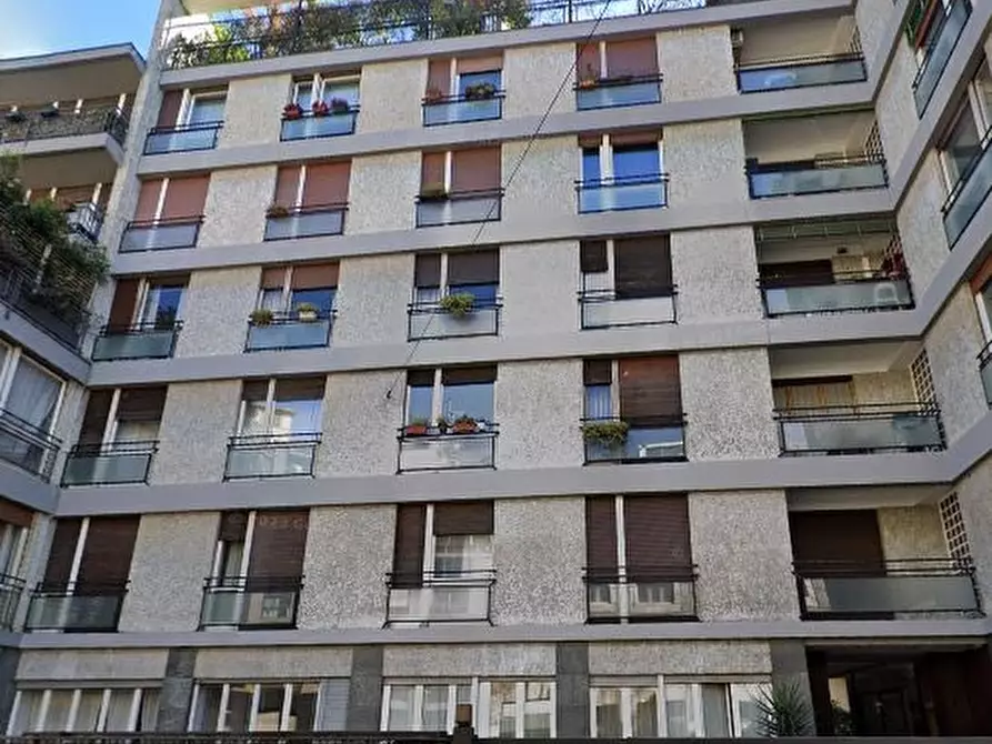 Immagine 1 di Appartamento in vendita  38 a Milano
