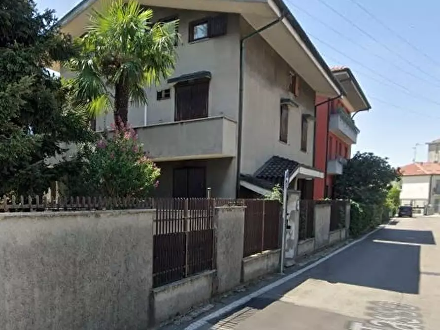 Immagine 1 di Appartamento in vendita  18 a Cologno Monzese