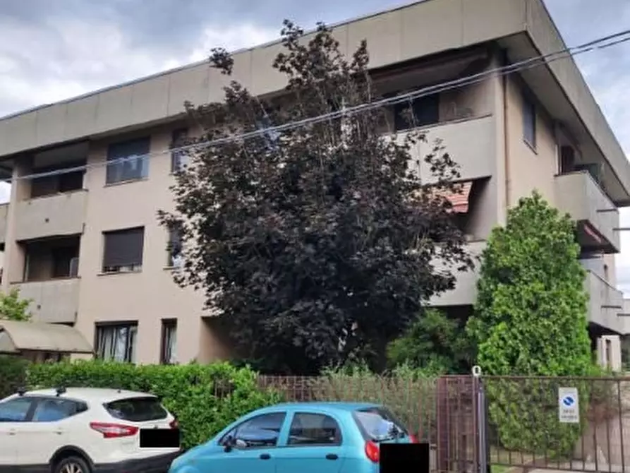 Immagine 2 di Appartamento in vendita  6 a Legnano