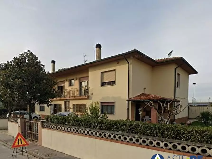 Immagine 1 di Appartamento in vendita  43 a Calcinaia