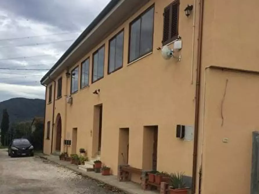 Immagine 1 di Appartamento in vendita  a Calcinaia