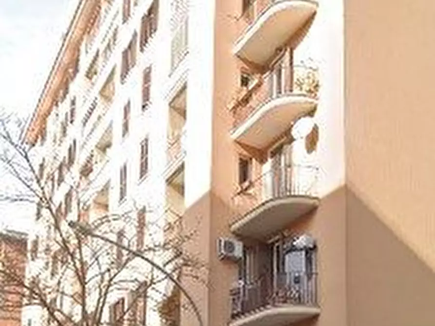 Immagine 1 di Appartamento in vendita  a Roma