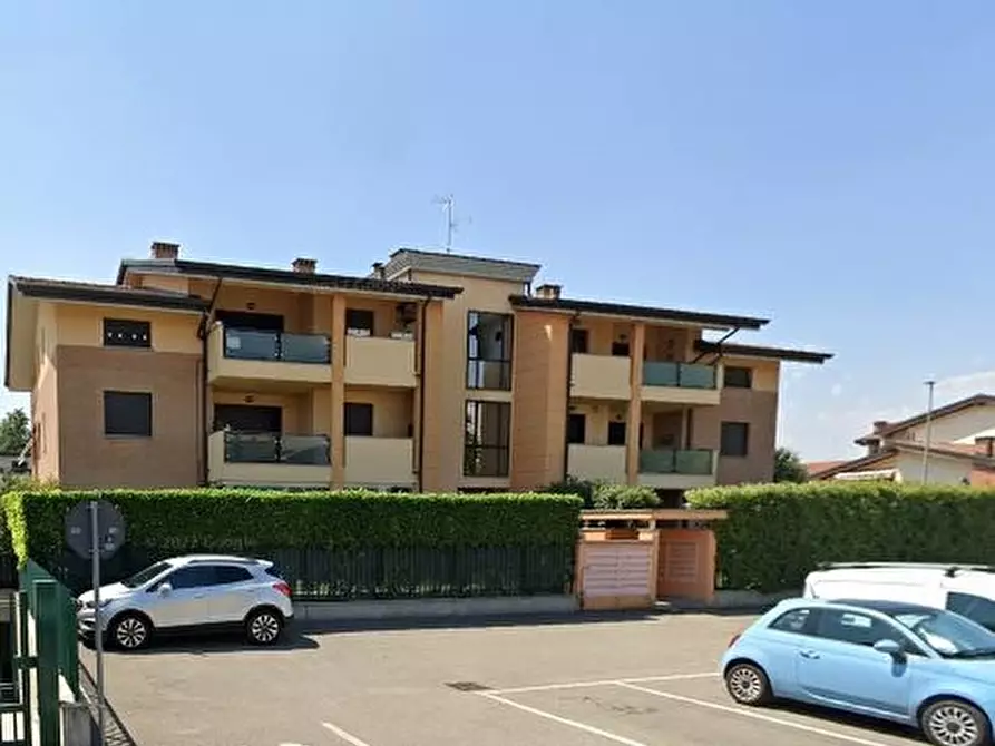 Immagine 1 di Appartamento in vendita  71 a Caronno Pertusella