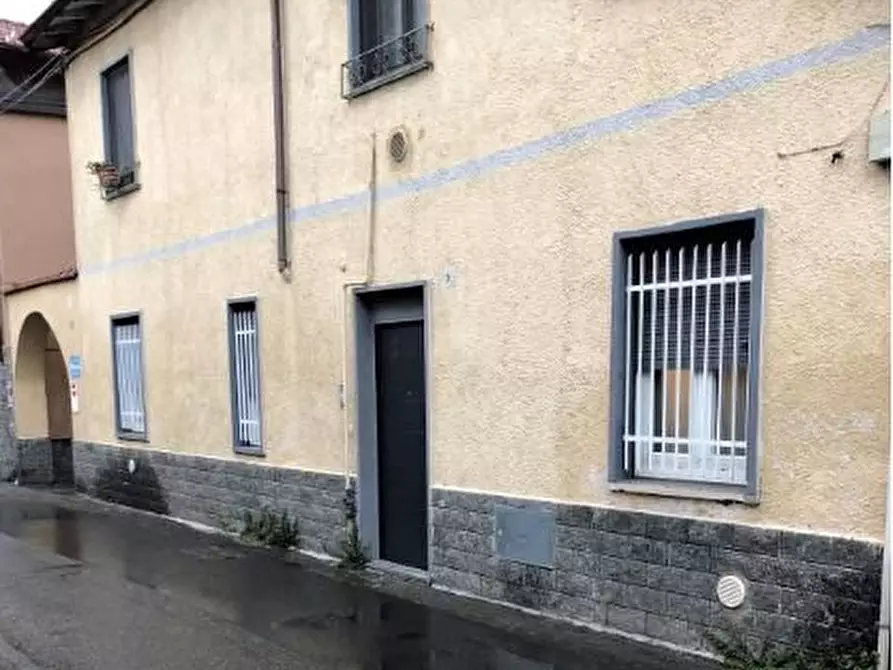 Immagine 1 di Appartamento in vendita  5a a Busto Arsizio