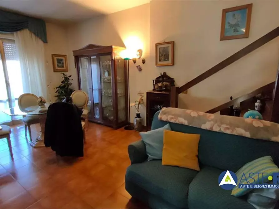 Immagine 3 di Appartamento in vendita  5 a Capranica