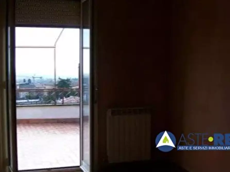 Immagine 2 di Appartamento in vendita  72 a Ronciglione