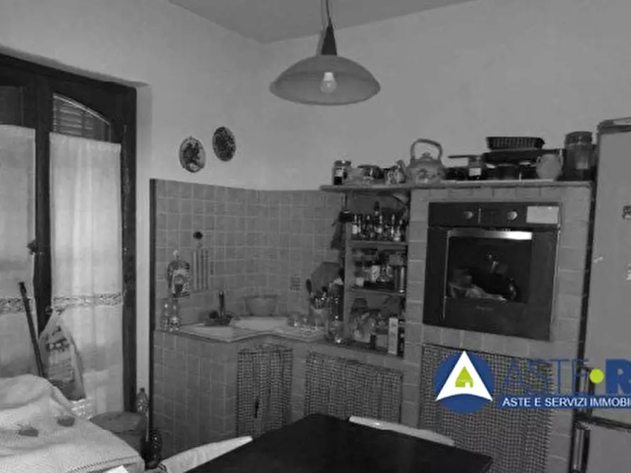 Immagine 5 di Appartamento in vendita  a Viterbo