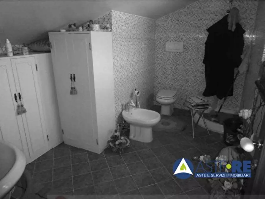 Immagine 10 di Appartamento in vendita  a Viterbo